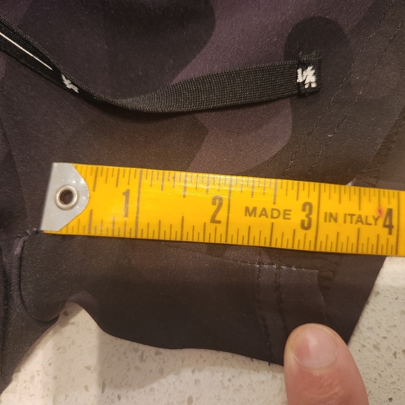 Young LA Bodybuilder Shorts - Picture 6 of 6